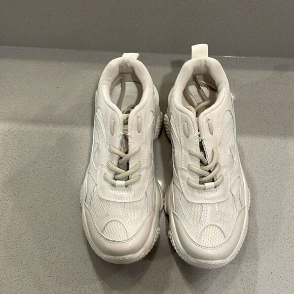 Lace Up Front Wide Fit Chunky Sneaker Womens size EUR 37 Minimal Use Great Cond… - Picture 2 of 6